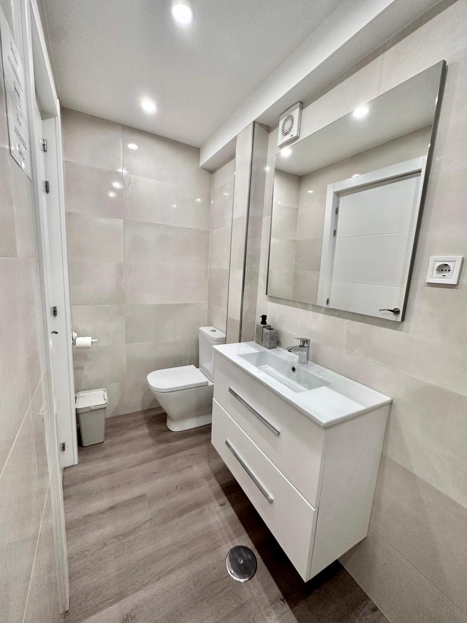Loft Moderno En Madrid Apartment Bagian luar foto