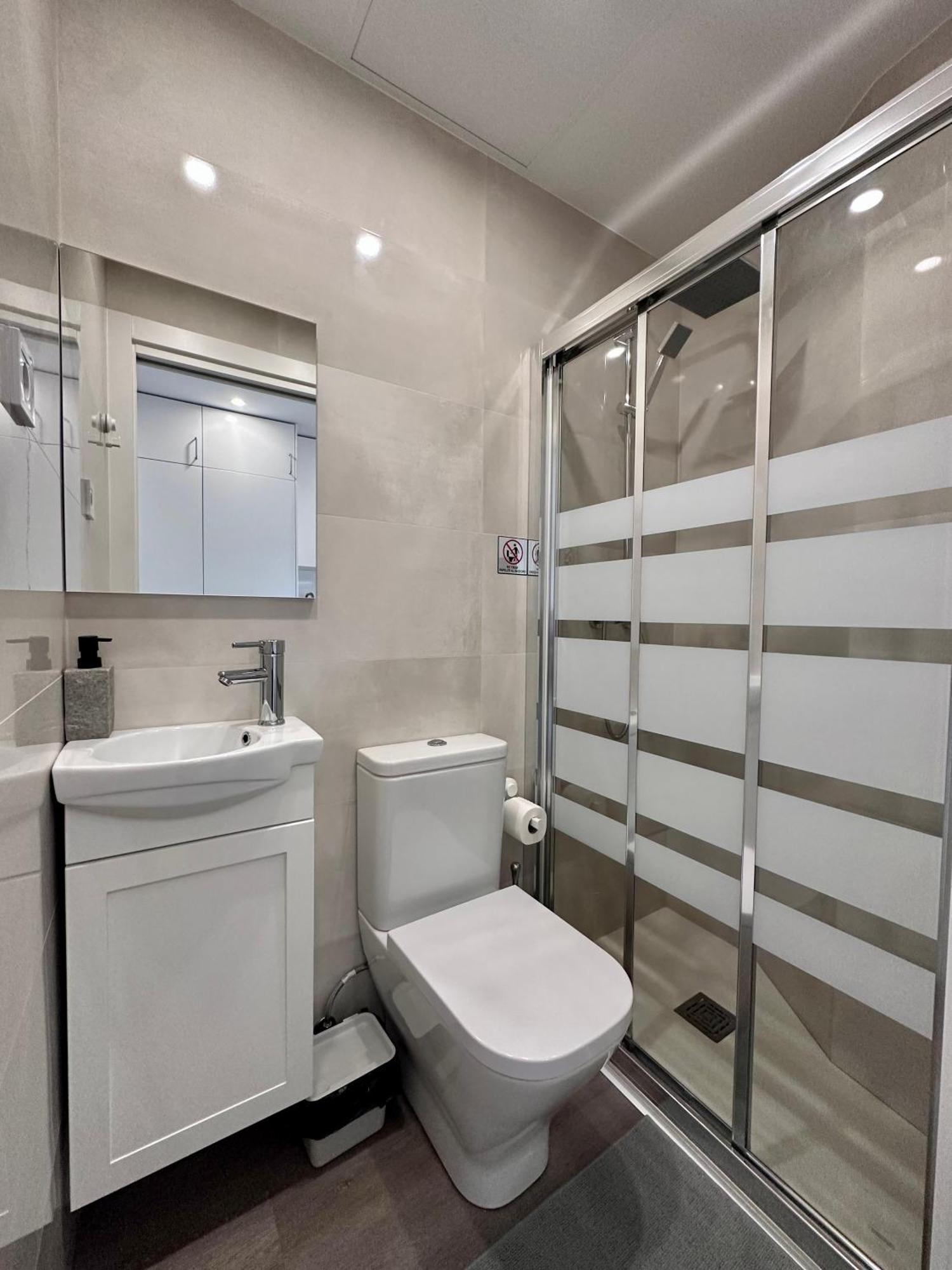 Loft Moderno En Madrid Apartment Bagian luar foto
